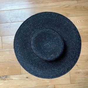 Gig Pip black straw hat
